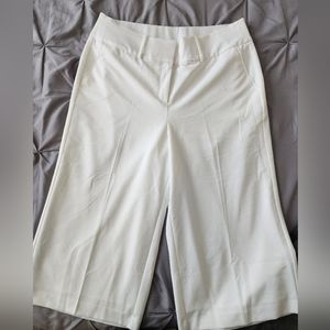 Lane bryant | Capri Dress Pants | Women's | Cream | 16
